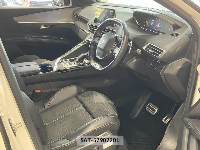 Peugeot 5008 2023-05 6614098-22