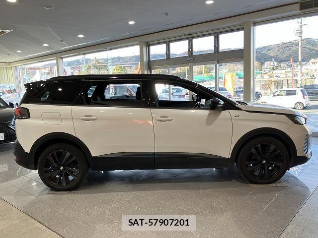 Peugeot 5008 2023-05 6614098-6