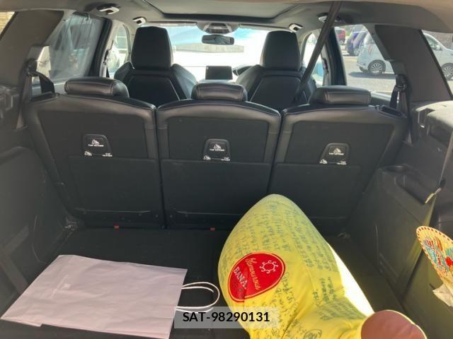 Peugeot 5008 2018-01 6614104-28