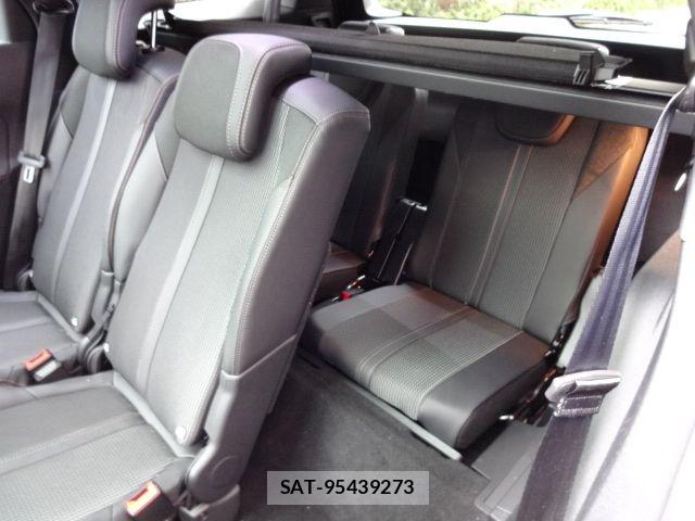 Peugeot 5008 2023-11 7329307-19