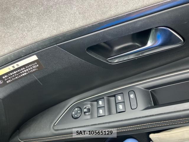 Peugeot 5008 2019-10 7359285-15