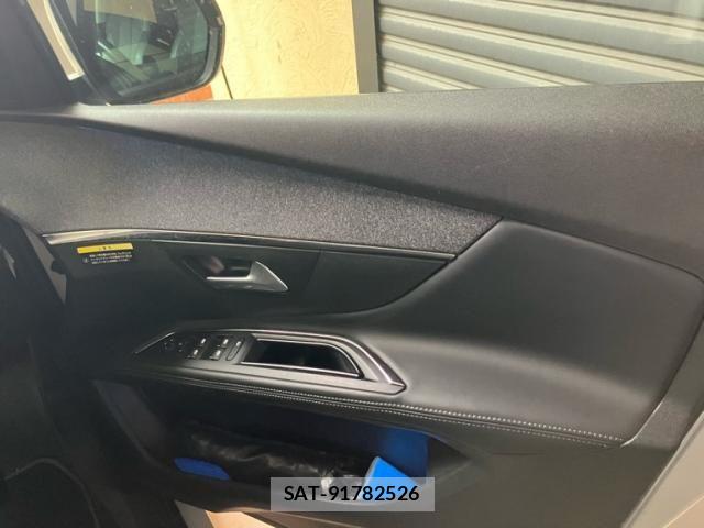 Peugeot 5008 2017-09 7359286-7