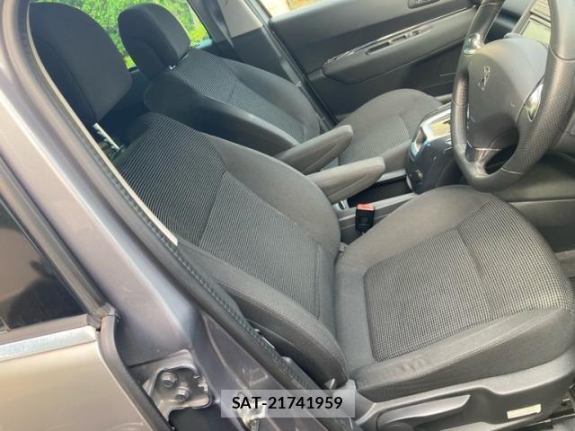 Peugeot 5008 2014-09 7456742-15