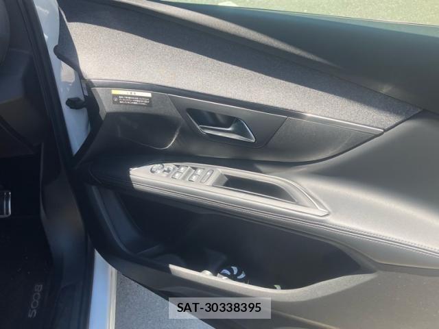 Peugeot 5008 2019-08 7456740-23