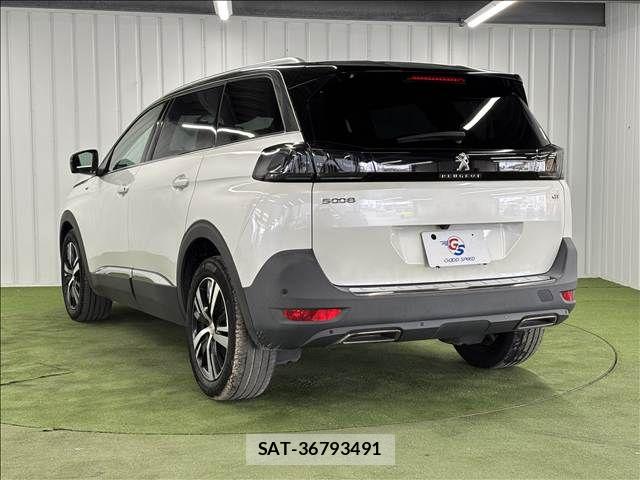 Peugeot 5008 2023-01 7727156-16