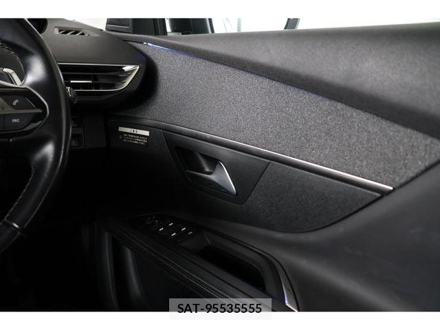 Peugeot 5008 2018-05 7727163-18
