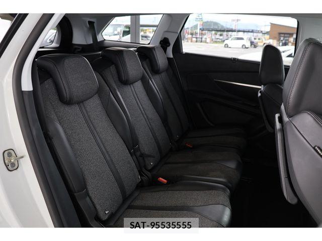 Peugeot 5008 2018-05 7727163-28