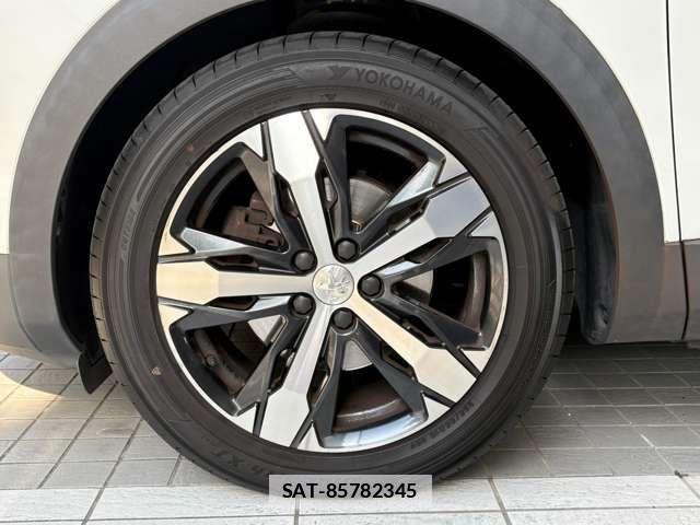 Peugeot 5008 2020-03 7788188-10