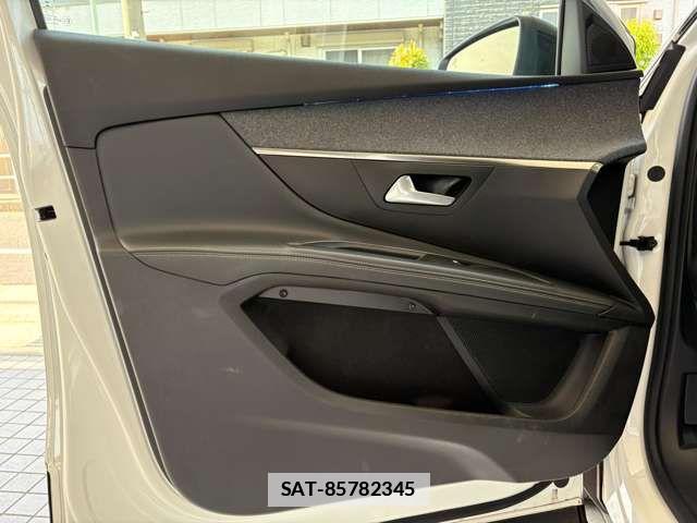 Peugeot 5008 2020-03 7788188-14