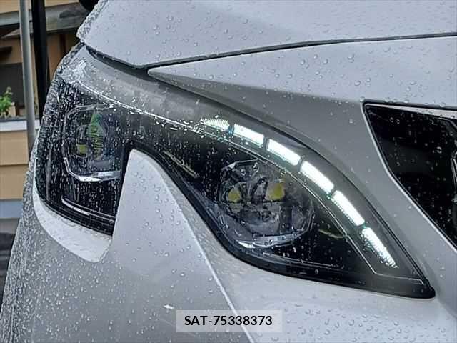 Peugeot 5008 2020-03 7878747-22