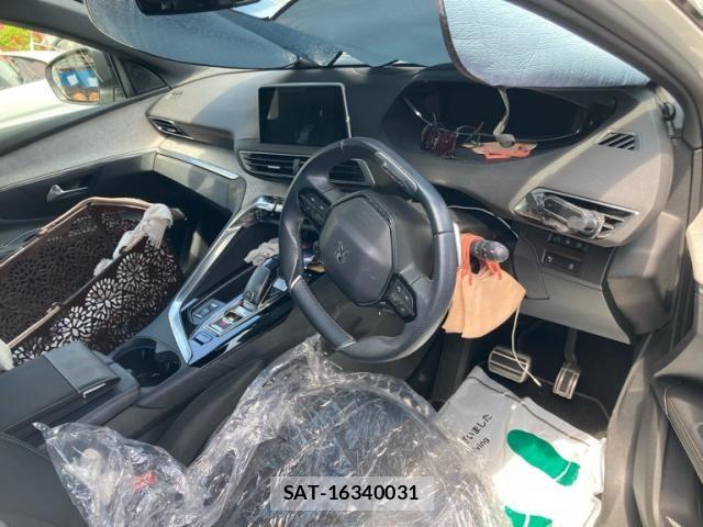 Peugeot 5008 2021-12 7878755-13
