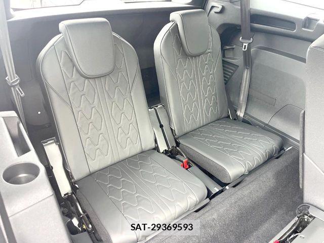 Peugeot 5008 2018-08 8037578-10