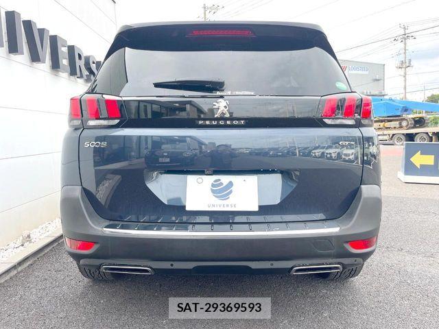 Peugeot 5008 2018-08 8037578-16