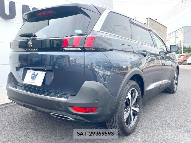 Peugeot 5008 2018-08 8037578-18