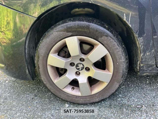 Peugeot 5008 2015-09 8075110-20