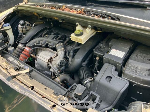 Peugeot 5008 2015-09 8075110-22