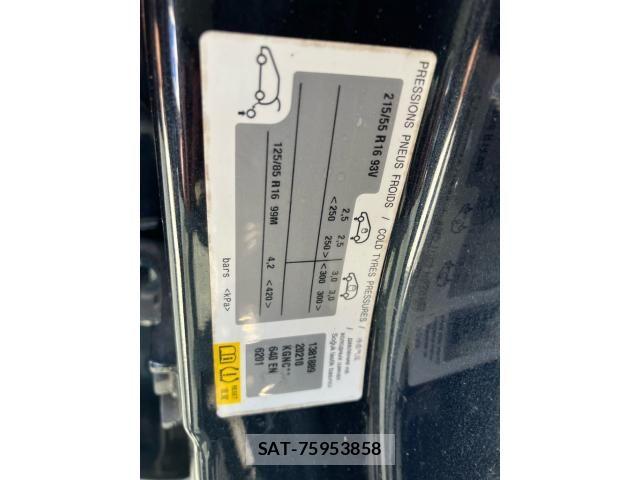 Peugeot 5008 2015-09 8075110-27