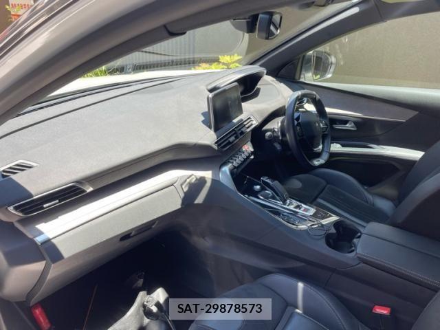 Peugeot 5008 2021-04 8101188-14