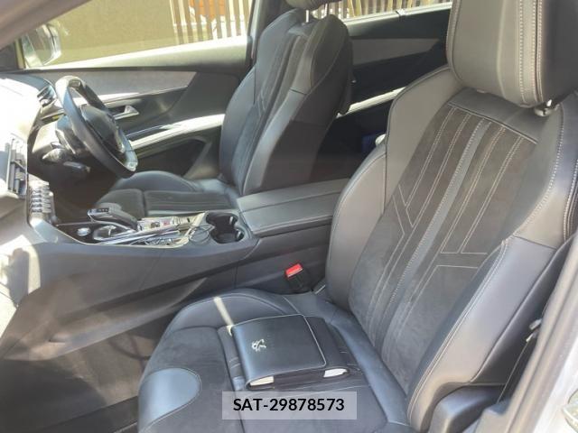 Peugeot 5008 2021-04 8101188-15