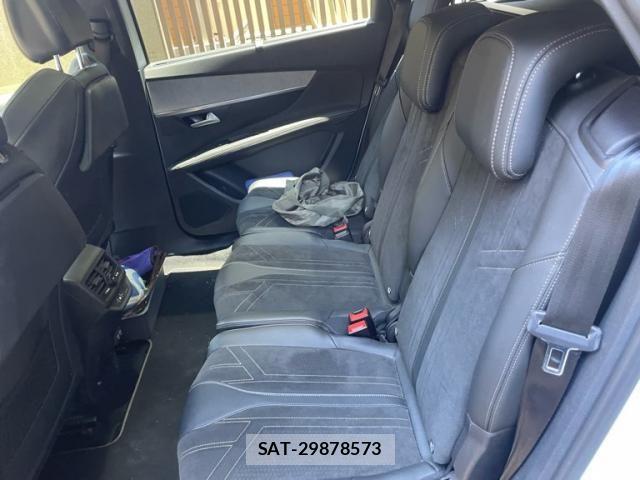Peugeot 5008 2021-04 8101188-16