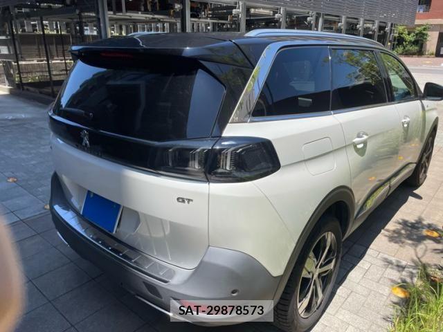 Peugeot 5008 2021-04 8101188-3