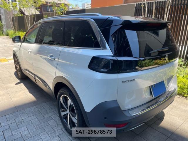 Peugeot 5008 2021-04 8101188-5