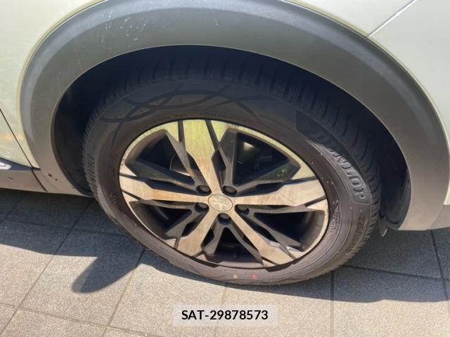 Peugeot 5008 2021-04 8101188-8