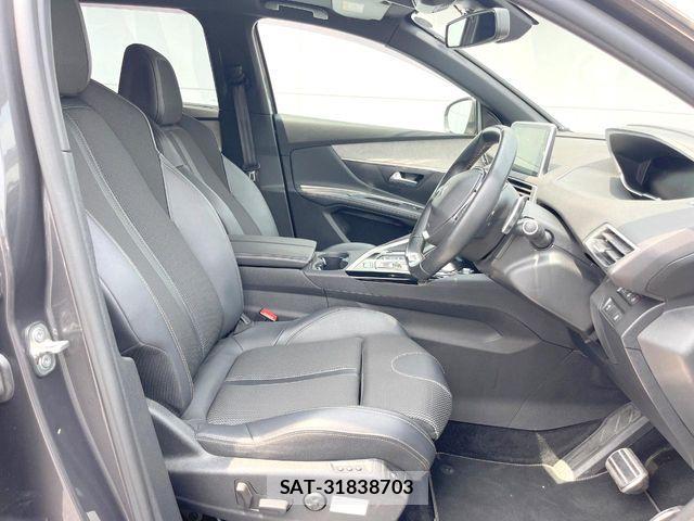Peugeot 5008 2022-06 8131855-9