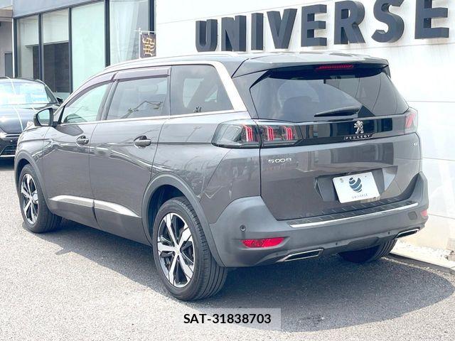 Peugeot 5008 2022-06 8131855-18