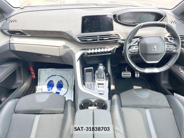 Peugeot 5008 2022-06 8131855-1