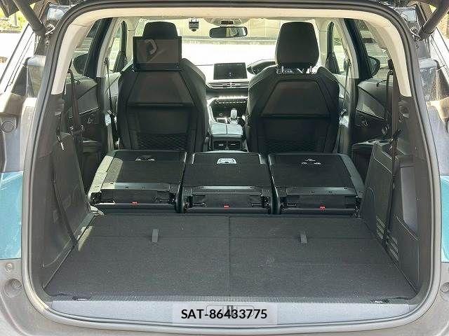 Peugeot 5008 2017-11 8146416-12