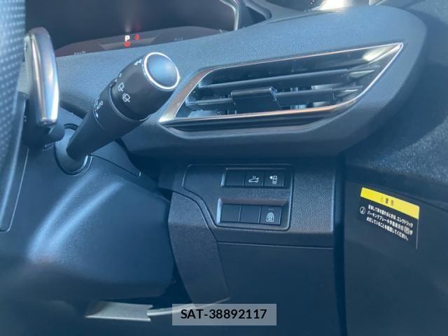 Peugeot 5008 2020-02 8209514-15