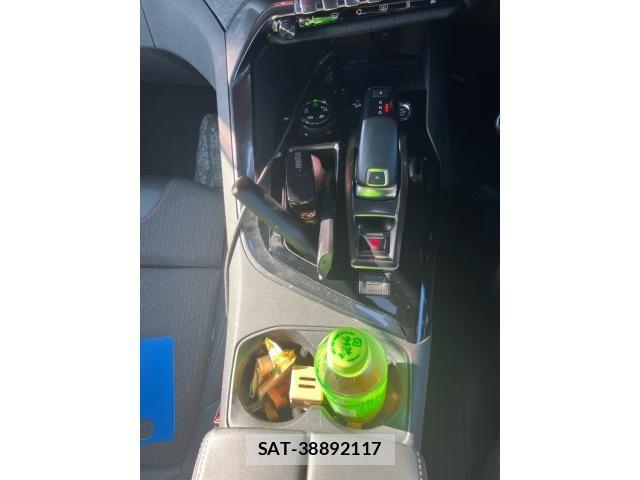 Peugeot 5008 2020-02 8209514-23