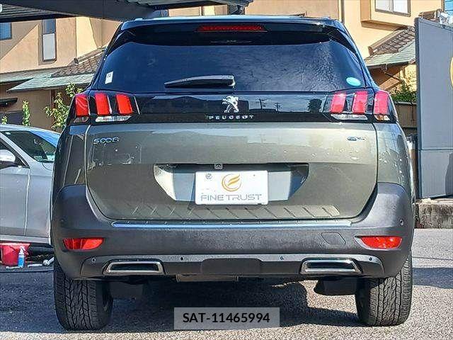 Peugeot 5008 2017-11 8316365-19