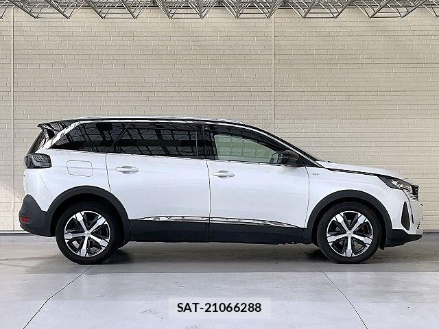 Peugeot 5008 2022-06 8316364-17