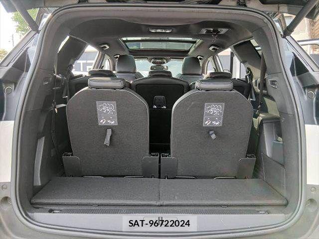 Peugeot 5008 2018-10 8337372-9