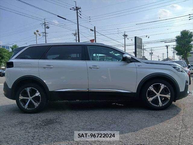 Peugeot 5008 2018-10 8337372-16