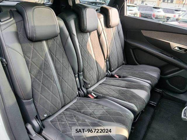 Peugeot 5008 2018-10 8337372-7