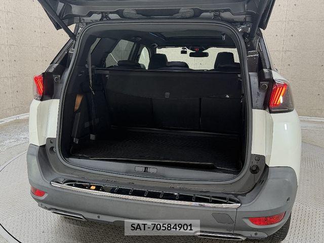 Peugeot 5008 2021-10 8337370-13