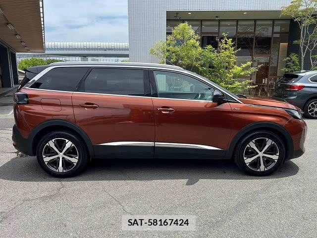 Peugeot 5008 2021-09 8337371-17