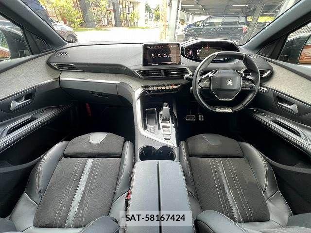 Peugeot 5008 2021-09 8337371-1