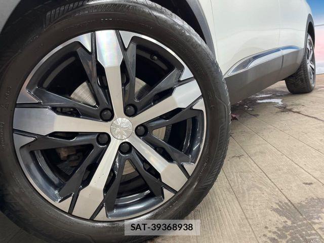 Peugeot 5008 2021-06 8337369-14