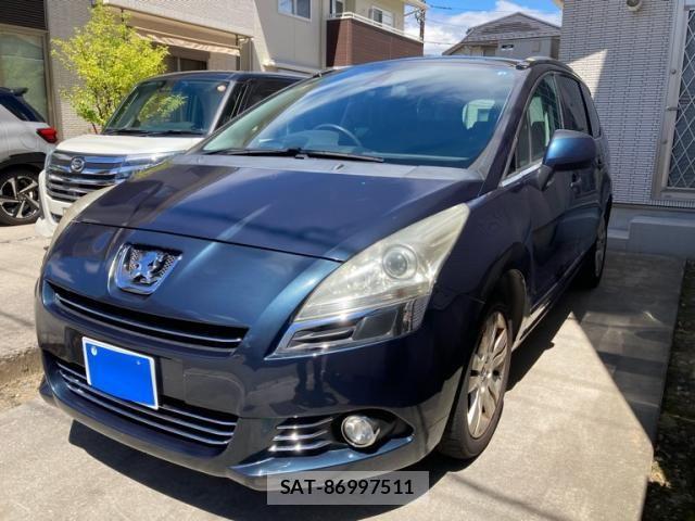 Peugeot 5008 2013-05 8372044-1
