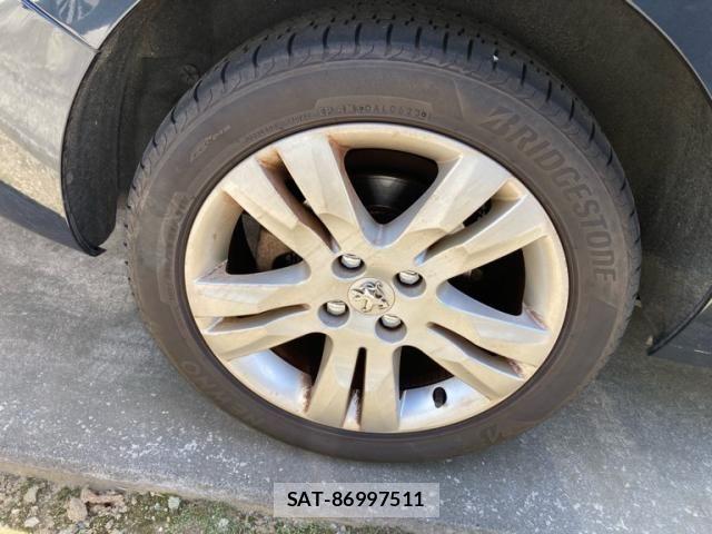 Peugeot 5008 2013-05 8372044-8