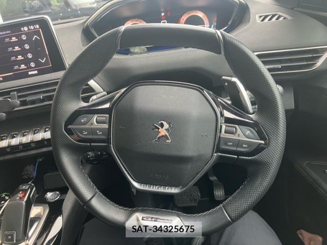 Peugeot 5008 2020-07 8414341-19