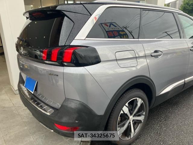 Peugeot 5008 2020-07 8414341-2