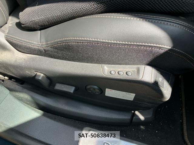Peugeot 5008 2021-03 8563165-19