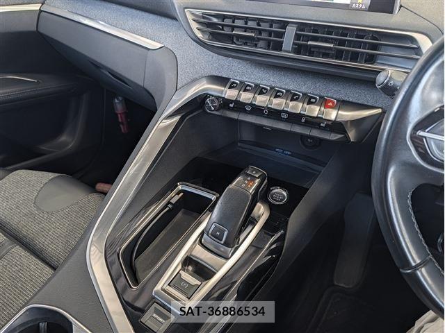 Peugeot 5008 2019-06 8563166-13