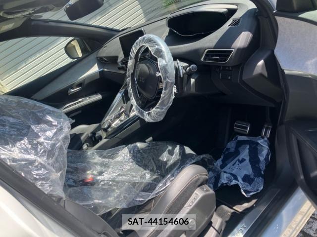 Peugeot 5008 2020-01 8628353-9