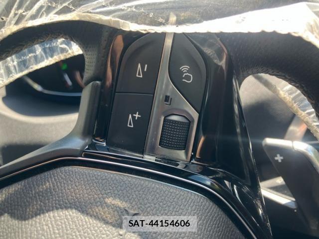 Peugeot 5008 2020-01 8628353-11